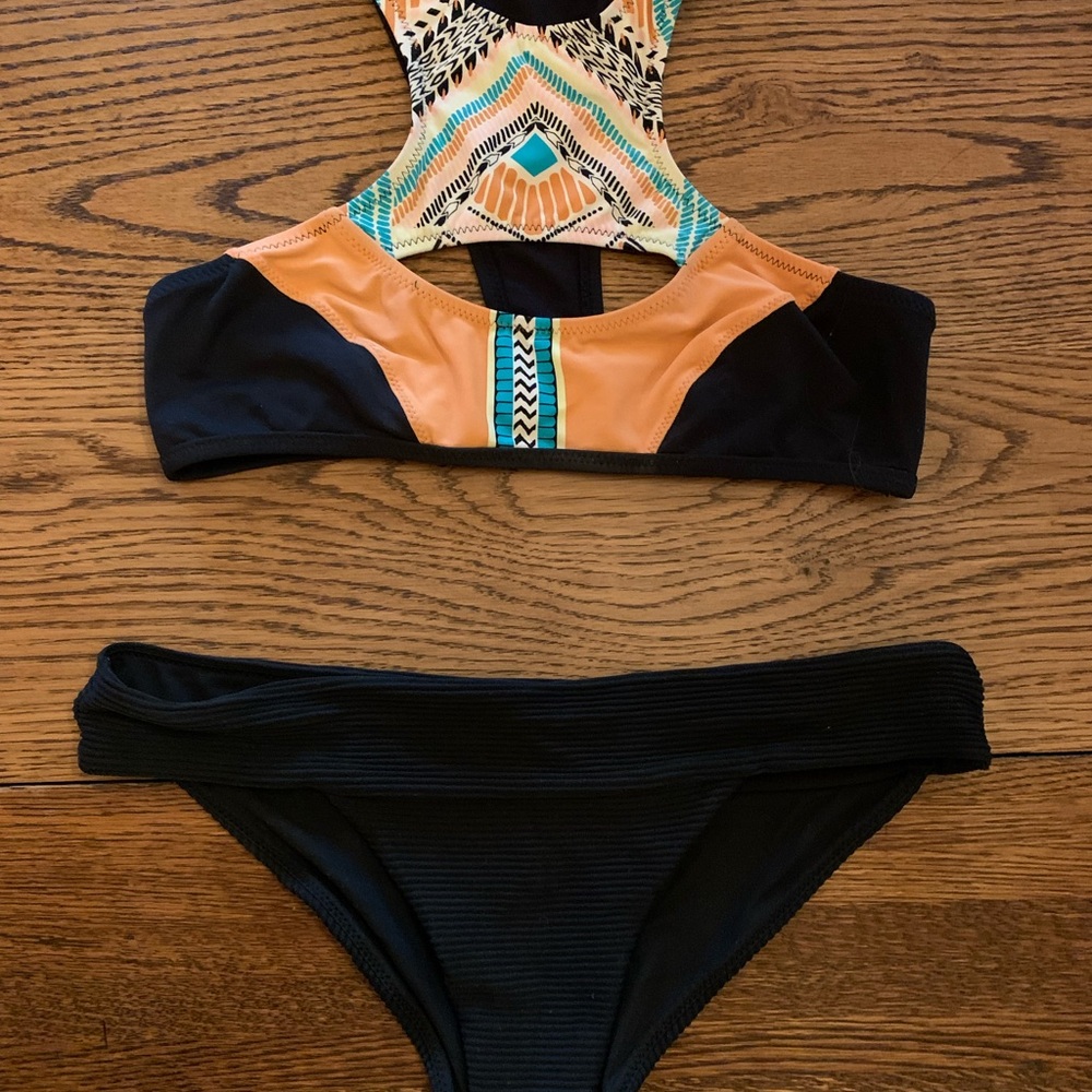 Rip Curl Black and Tan Bikini Set